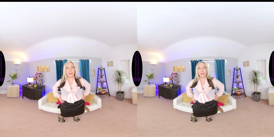 The English Mansion - Miss Eve Harper - MILF Catches You Xdressing - VR